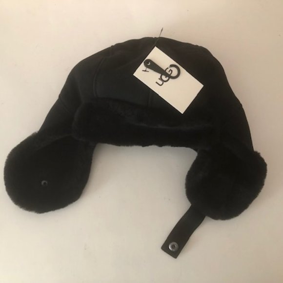 UGG ​genuine shearling suede black trapper hat. Aviator. Sheepskin. Medium - Picture 2 of 13